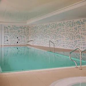 Waterlane Island - Riverview Pool, Spa, Gym & Parking By Downtown Apartment